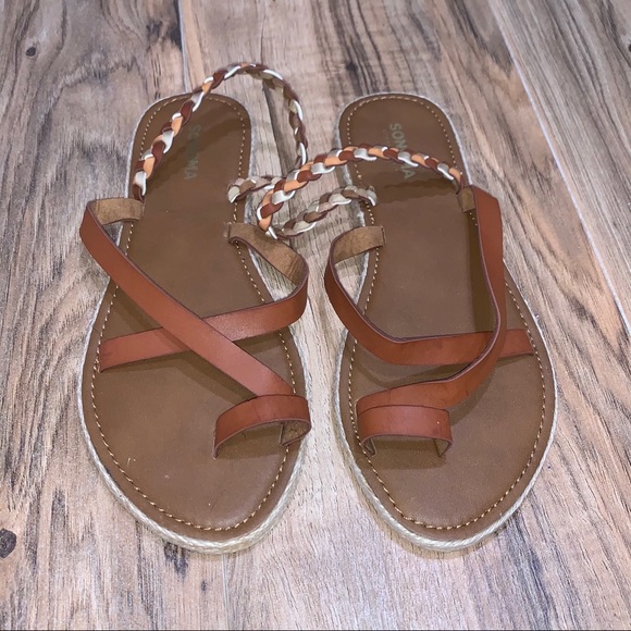 Sonoma Shoes - Sonoma brown woven sandals